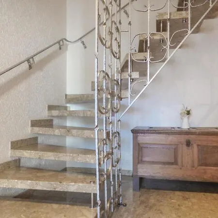 Awesome In With 3 Bedrooms And Wifi